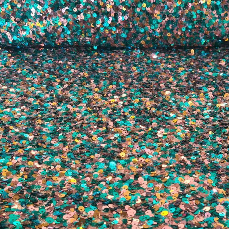 Tela de Tul cubierta de Lentejuelas Base Verde (ancho 1,45M)