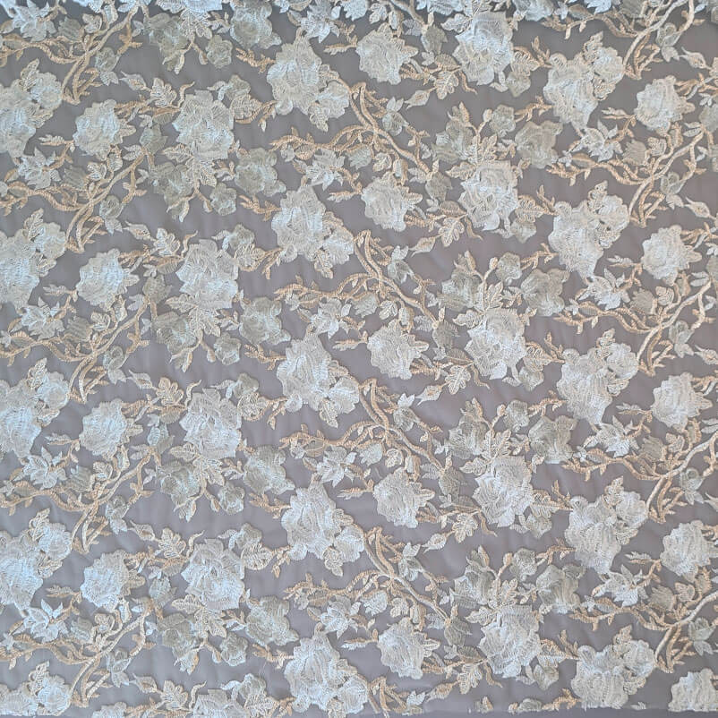 Combinado Tela de Tul con Encajes de Flores Bordados de Hilos color Oro y Plata y Satén Gris (ancho 1,30M) - Imagen 3