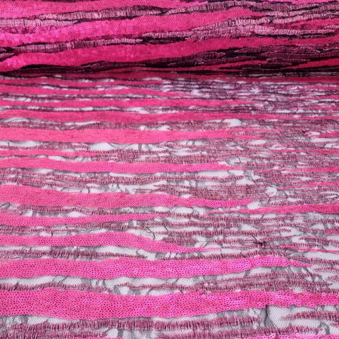 Tela de Tul Negro con Bordados y Lentejuelas Fucsia (ancho 1,50M)