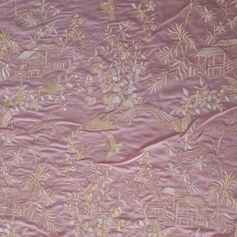 Tela de Viscosa Mantón de Manila Rosa Bebé con Bordado Beige (ancho 1,45M) - Imagen 4