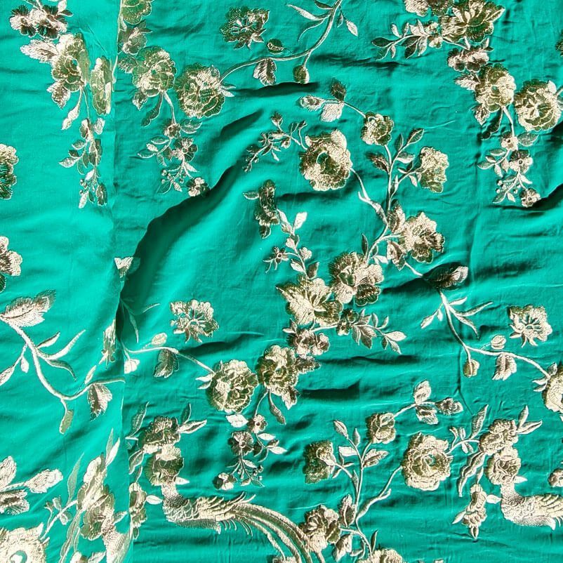 Tela de Viscosa Mantón de Manila Verde Agua Bordado Flores Beige (ancho 1,45M)