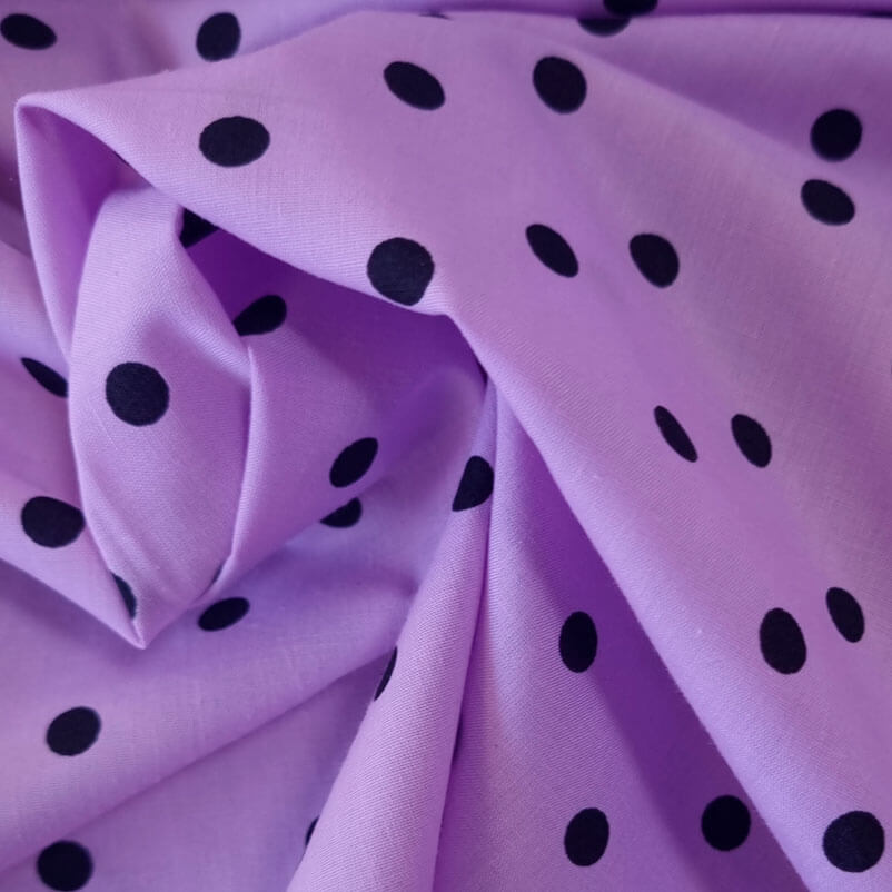 Tela de Batista Malva Lunares Negros de 7mm (ancho 1,55M) - Imagen 2