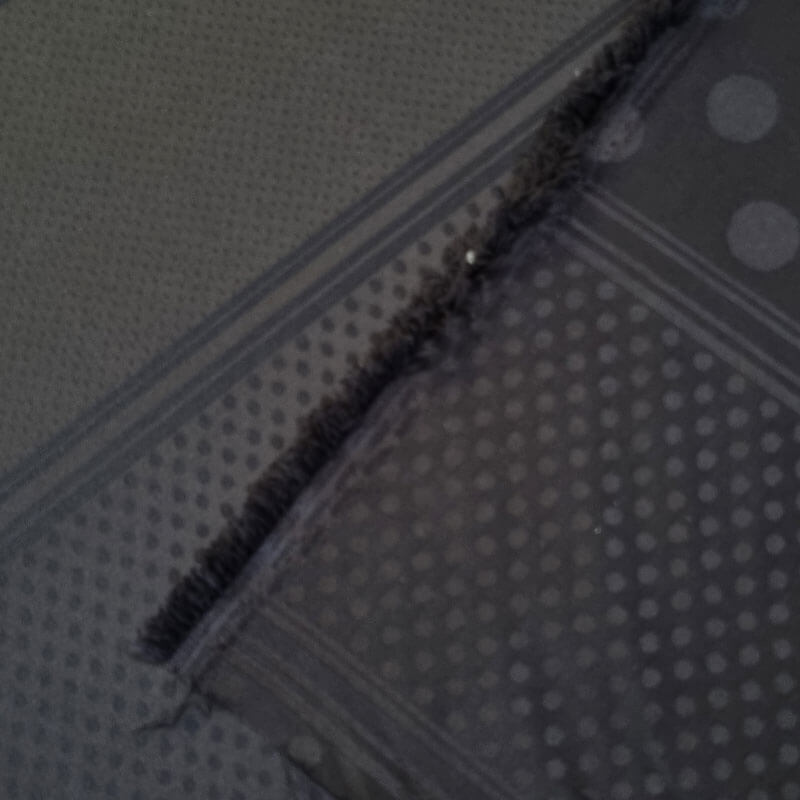 Tela de Satén Jacquard Negra Patrón Lunares Reversible (ancho 1,45M) - Imagen 5