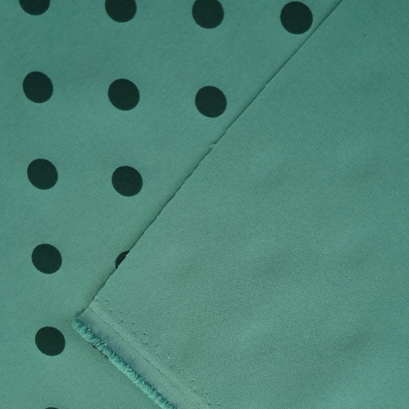 Tela Bielástica Verde Esmeralda con Lunares Monocolor de 1,30cm (ancho 1,50M) - Imagen 3