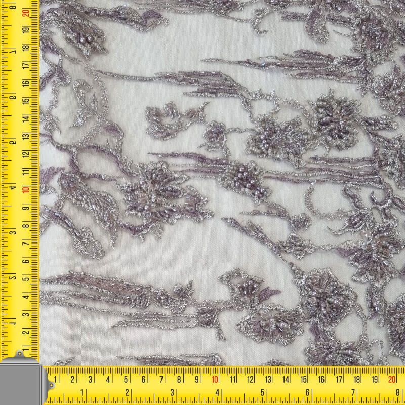 Tela de Tul Malva Bordada con Pedrería y Blondas (Ancho 1,33M) - Imagen 4