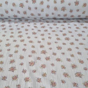 Tela de Doble Gasa Bambula Celeste Ramilletes Rosas (ancho 1,40M)