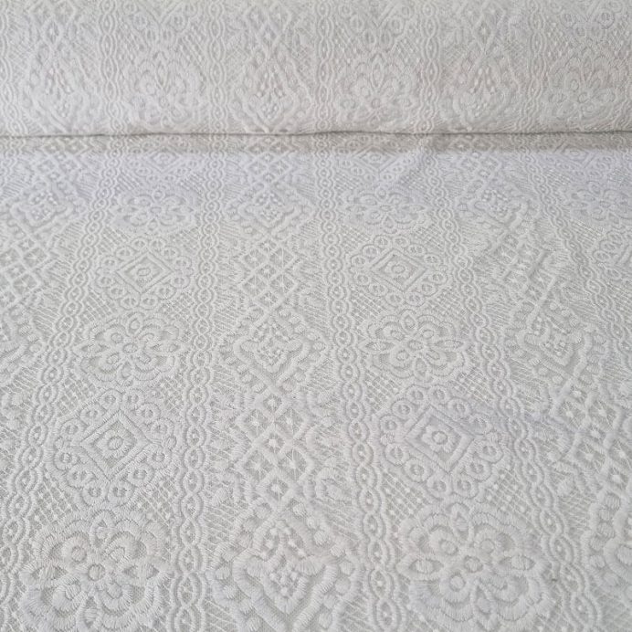 Tela de Tul Blanca Bordada con Blondas (ancho 1,40M)