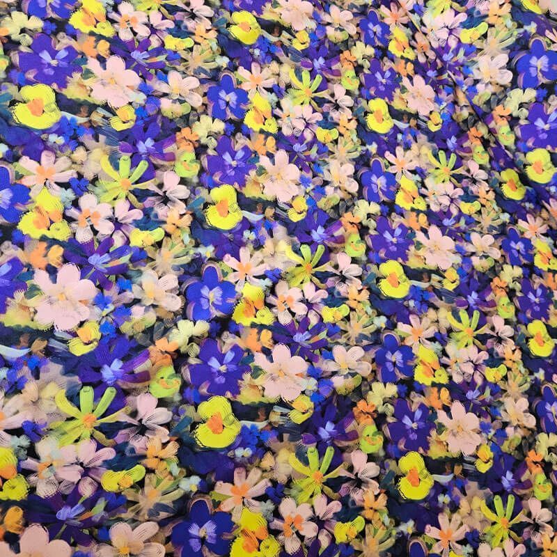 Tela de Viscosa Morada Flores flúor (ancho 1,45M) - Imagen 3