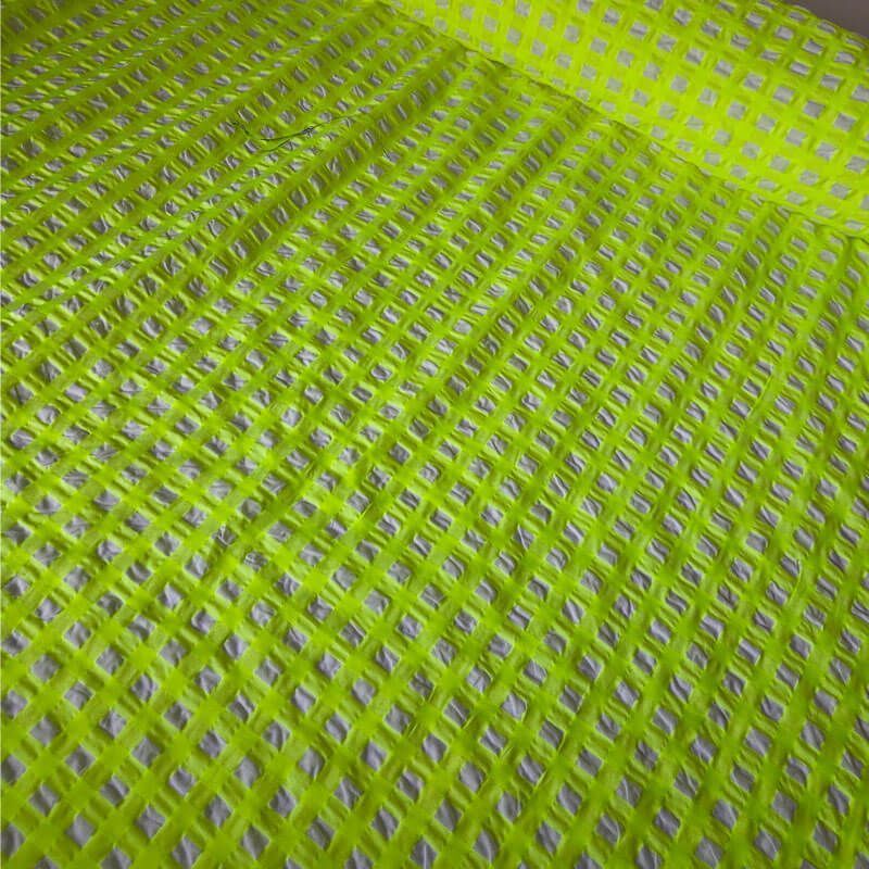 Tela de Cuadros Vichy Grande Seersucker Verde Limón Flúor (ancho 1,45M) - Imagen 4