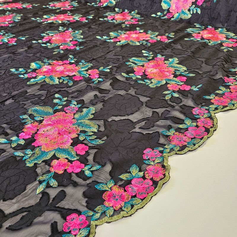 Tela de Gasa Devoré Negra Bordada en Flores con Blondas (ancho 1,25M) - Imagen 4