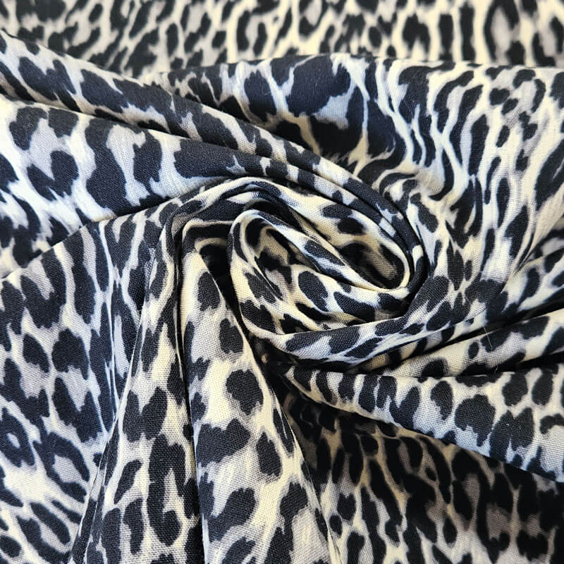 Tela de Popelín Algodón Gris y Cruda Animal print (ancho 1,50M) - Imagen 2