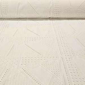 Tela de Popelín Algodón Beige Perforada y Bordada Gea (ancho 1,45M)