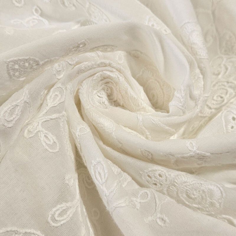 Tela de Popelín Algodón Beige Perforada (ancho 1,45M) - Imagen 2