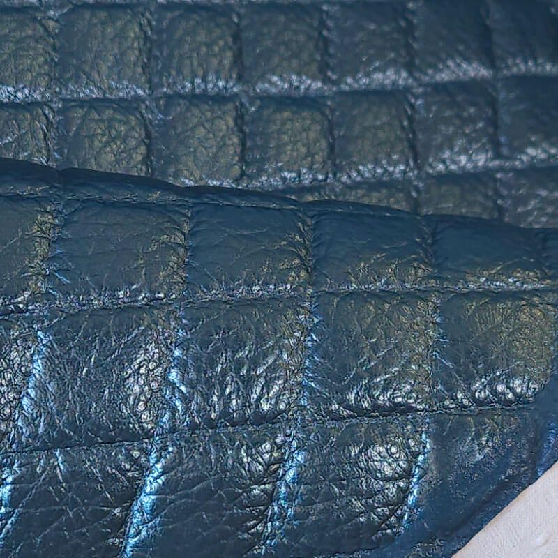 Tela de Polipiel con Relieve de Rombos Azul Eléctrico (ancho 1,40M) - Imagen 2