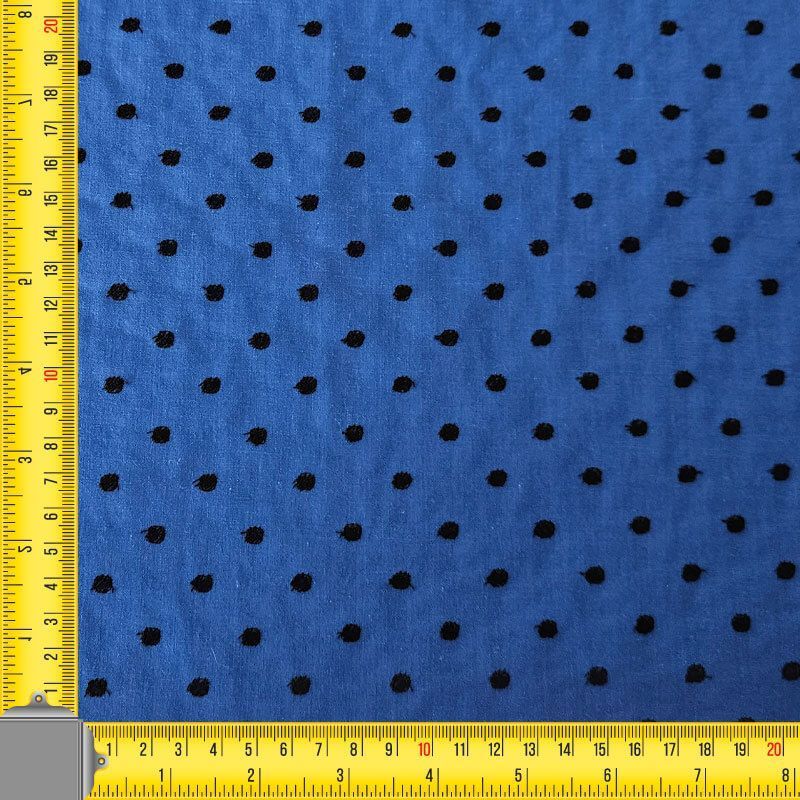 Tela de Popelín Azulina Algodón Plumetis Lunares Negros Bordados (ancho 1,50M) - Imagen 3