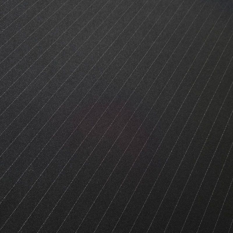 Tela Satén Negra con Diseño de Raya Diplomática Blanca (ancho 1,44M) - Imagen 3