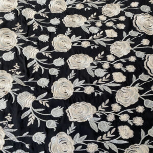 Tela de Mantón de Manila Negro con Bordado Beige (ancho 1.40M)
