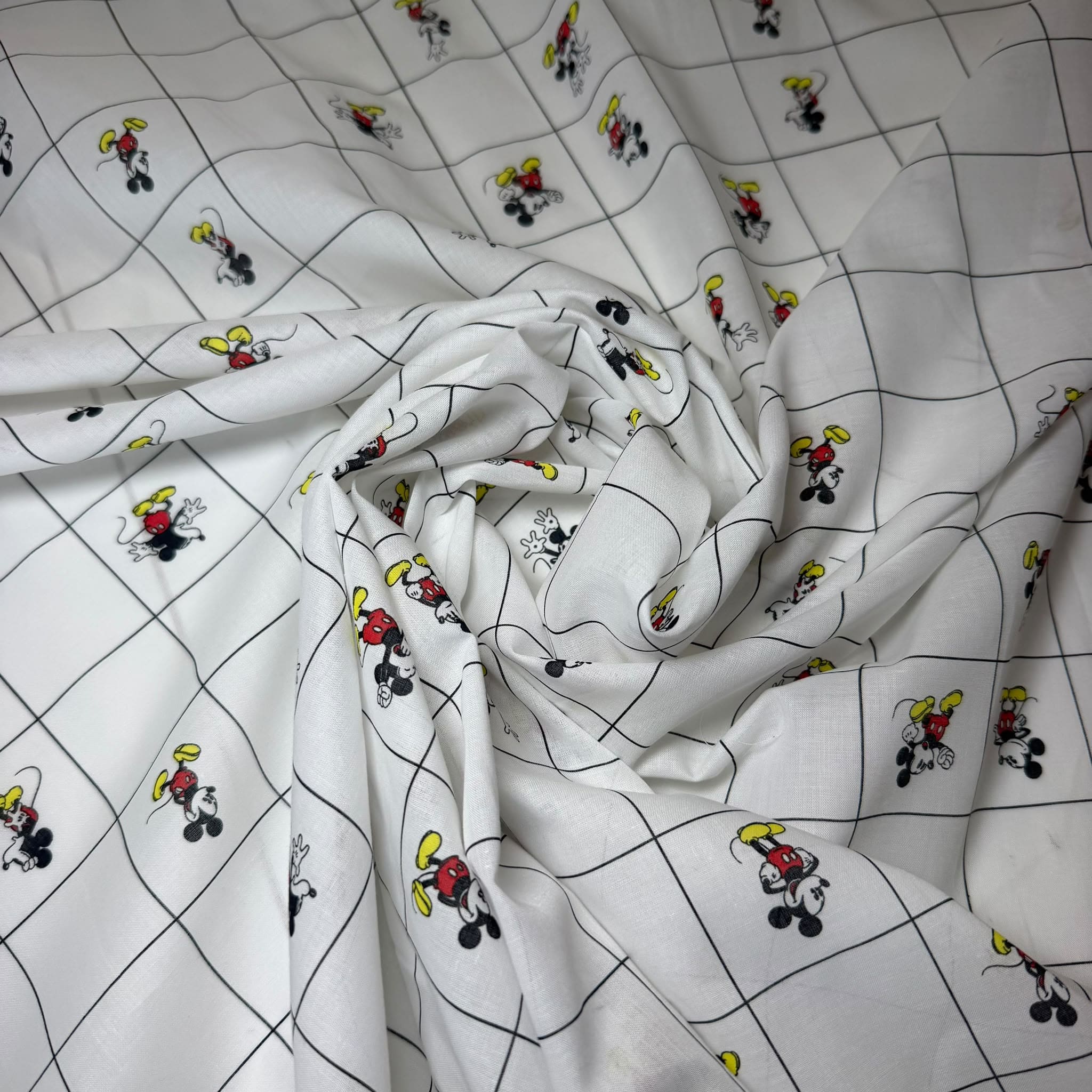 Batista Fina Cuadros Mickey (Ancho 1,50M) - Imagen 3