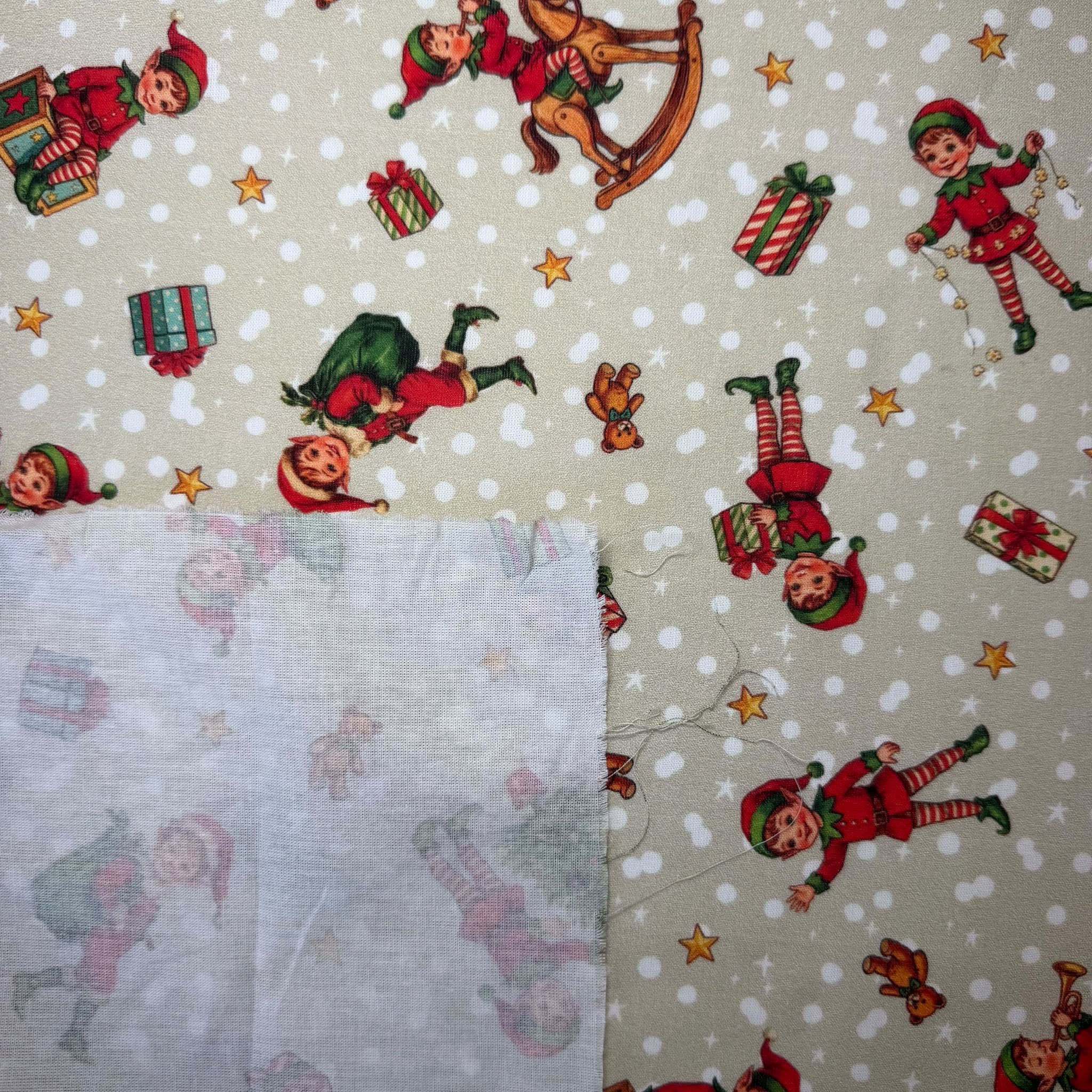 Popelín de Algodón Elfos Navideños (Ancho 1,50M) - Imagen 2