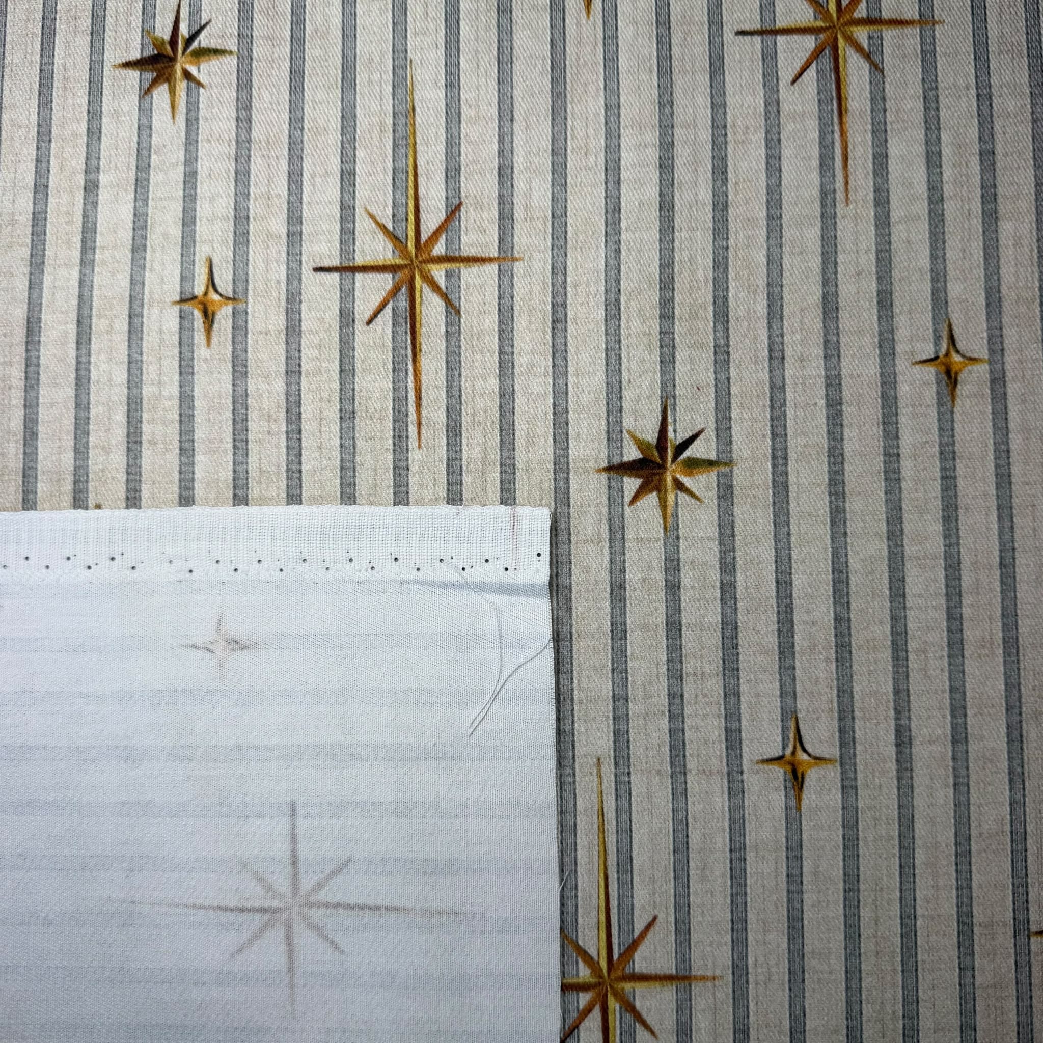 Half Panamá Rayas Grises y Estrellas (Ancho 3,20M) - Imagen 2