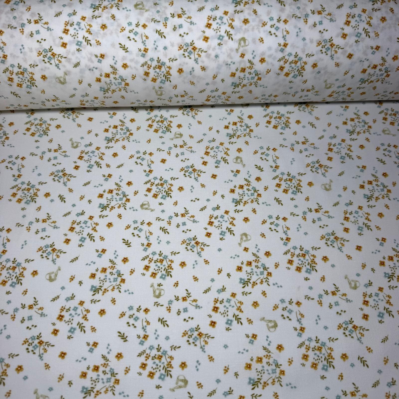 Tela de Batista Floral Mostaza (Ancho 1,50M)