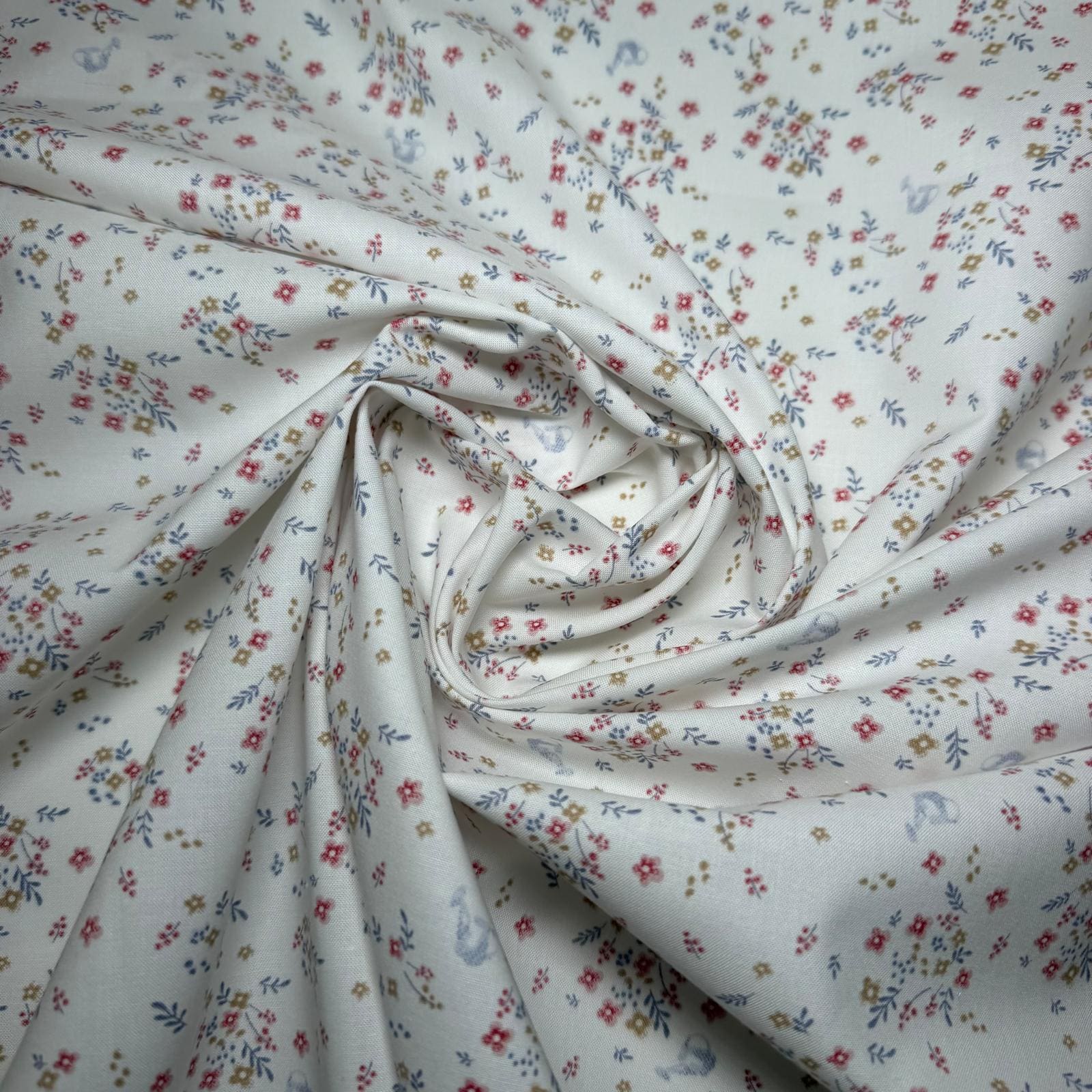 Tela de Batista Floral Mostaza, Azul y Rosa (Ancho 1,50M) - Imagen 2
