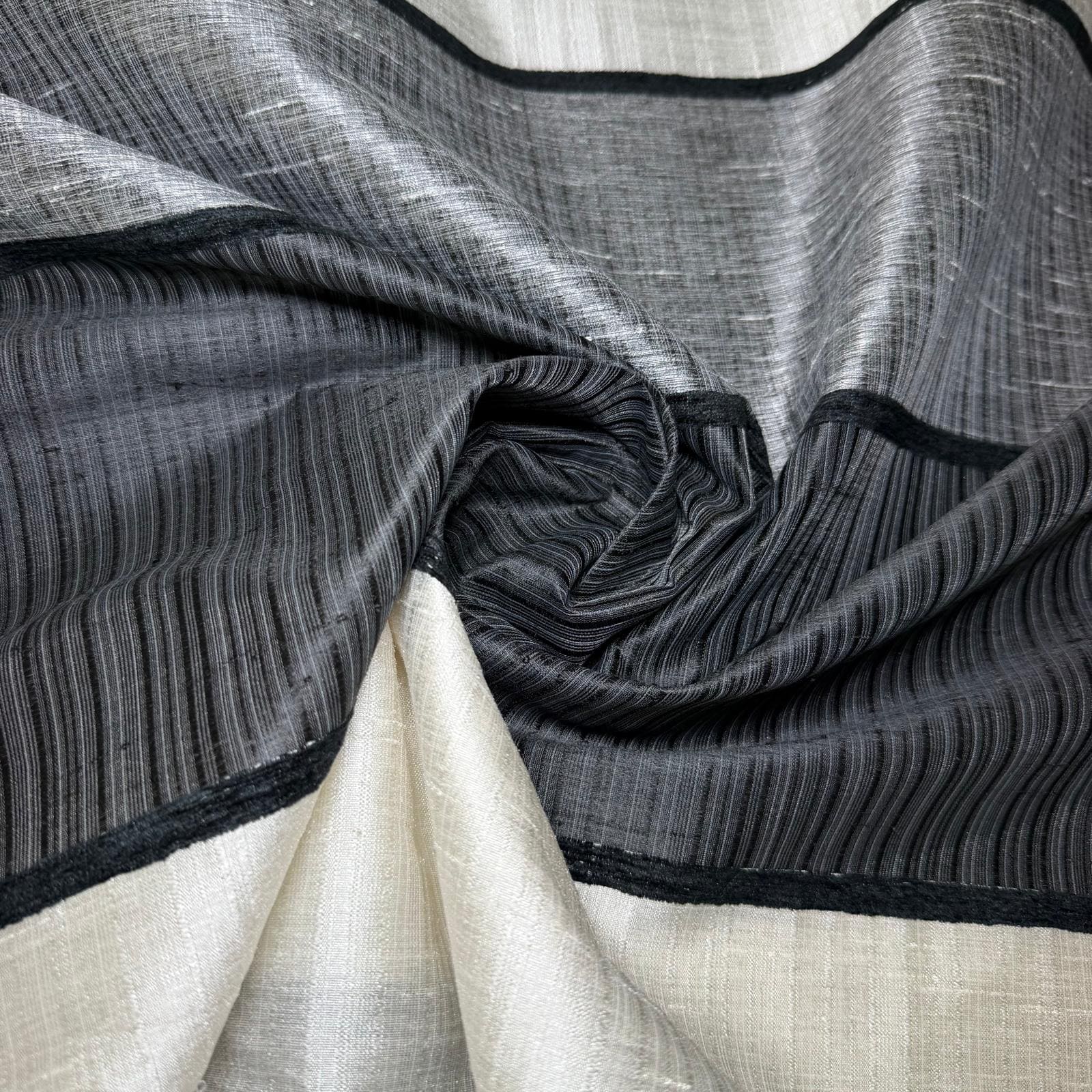 Tela de Visillo Tres Colores (Ancho 3M) - Imagen 2