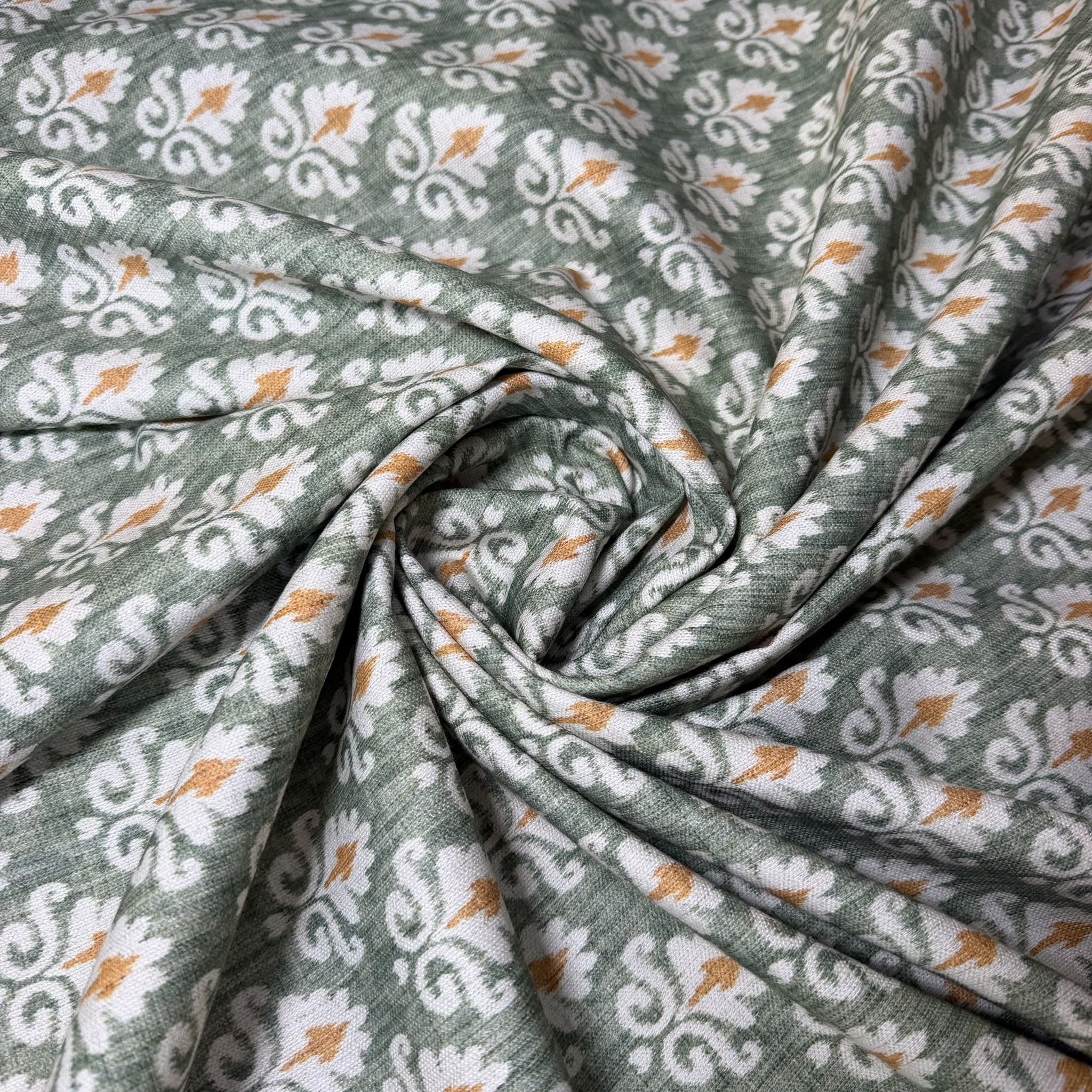 Tela de Half Panamá Verde Hoja con Flor Blanco Roto (Ancho 1,40M) - Imagen 2
