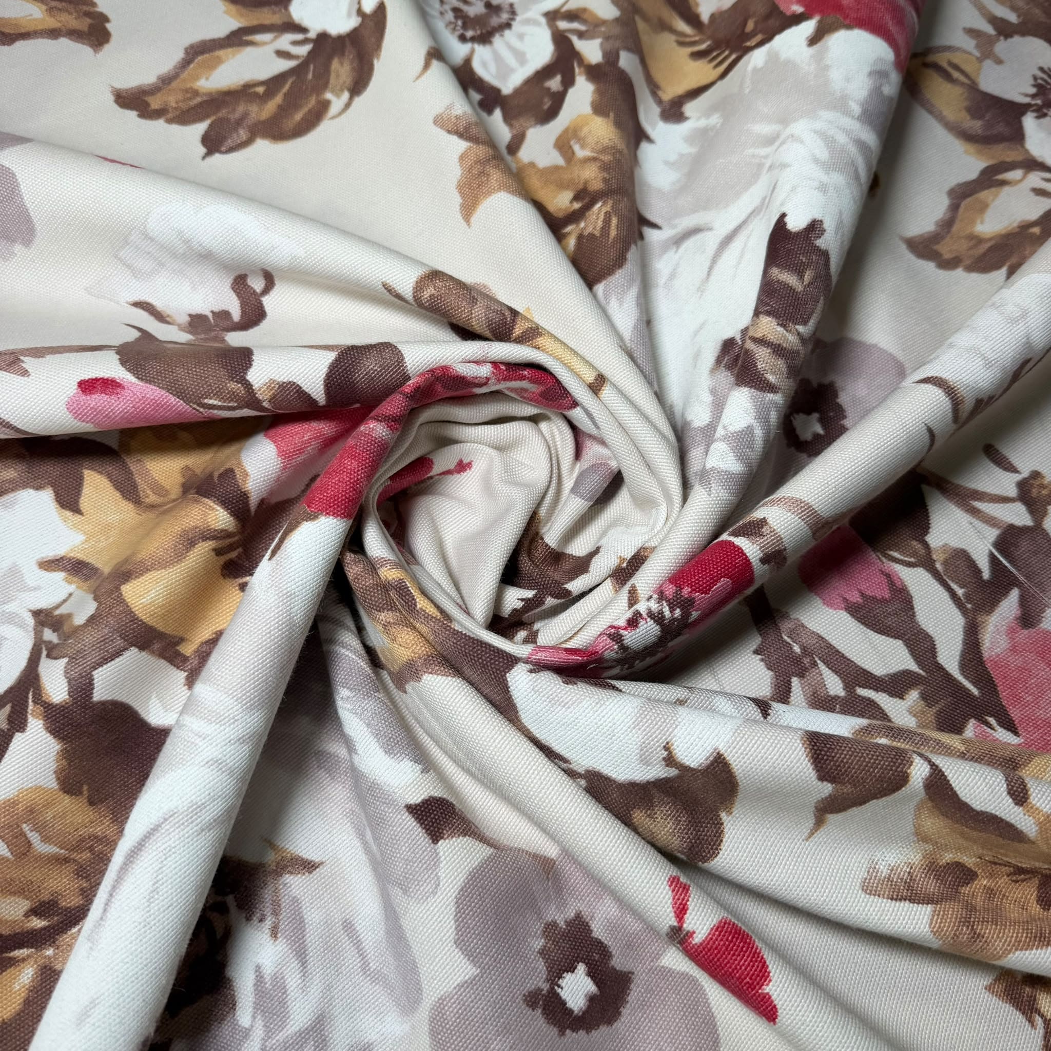 Tela de Half Panamá con Flor Blanca y Rosa sobre Fondo Crudo (Ancho 1,40M) - Imagen 2
